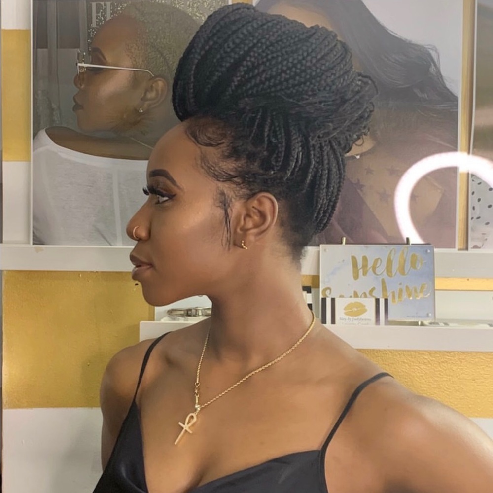 Meet your Posher, Jennyne